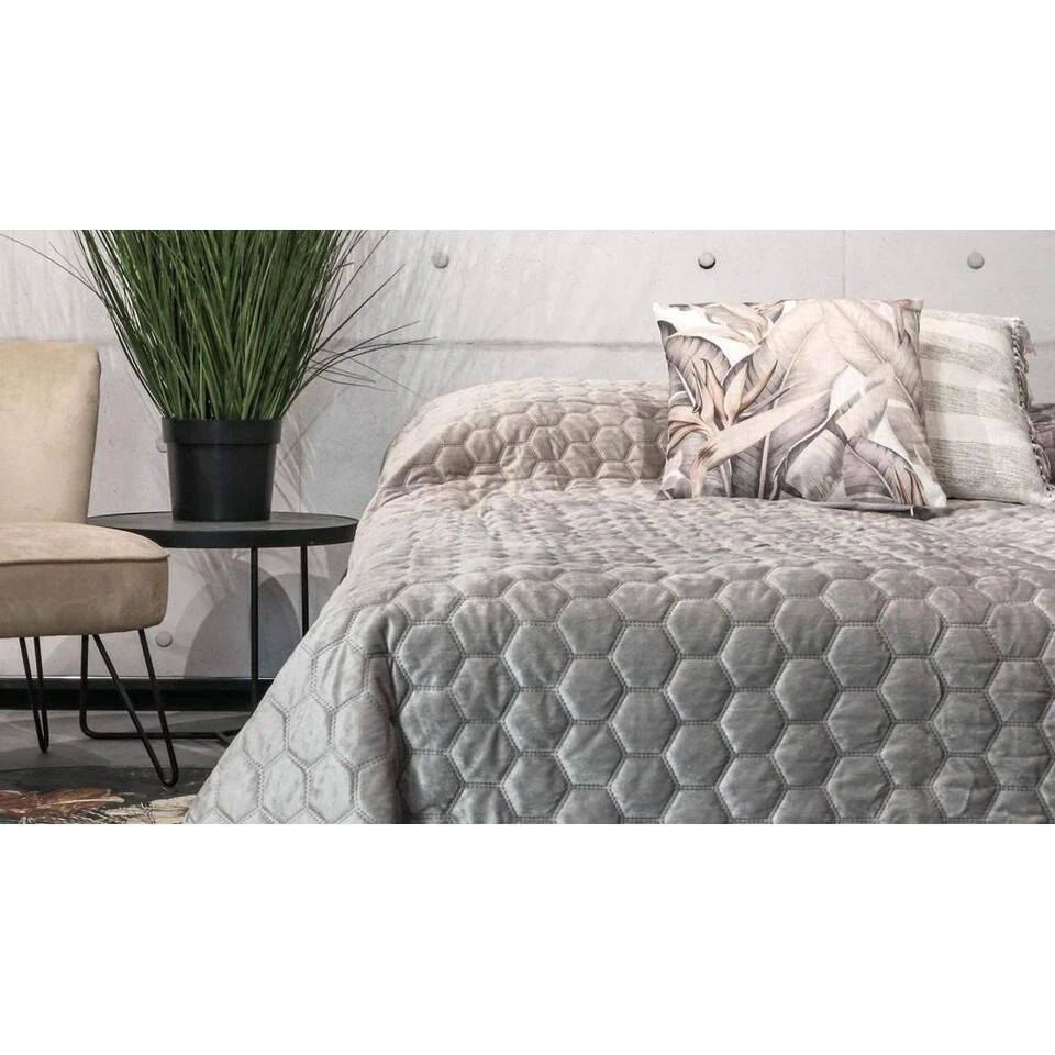 Unique Living - Bedsprei Peggy 170x220cm Light Grey 4 Unique Living - Bedsprei Peggy 170x220cm Light Grey - Afbeelding 2