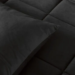 Dekbed Zonder Overtrek – Velvet – Superzacht & Wasbaar – Zwart -Bedden Bij Leen Bakker 2bbb54e3b5c64ce0bd574ee5fb8fa530